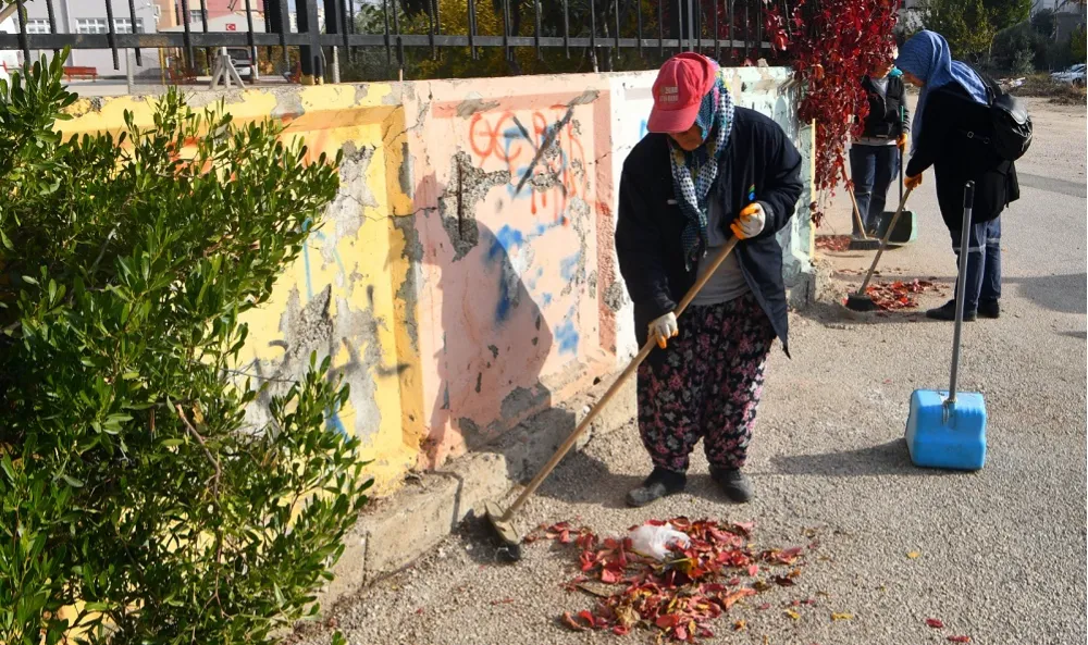 ÇUKUROVA BELEDİYESİ’NDEN “DİP BUCAK” TEMİZLİK ÇALIŞMASI