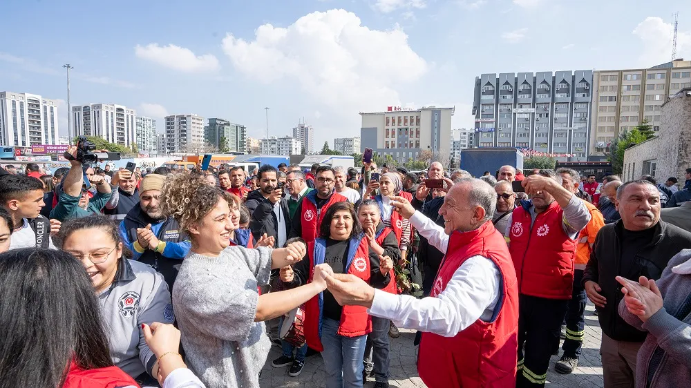 SEYHAN’DA TOPLU İŞ SÖZLEŞME ŞÖLENE DÖNÜŞTÜ