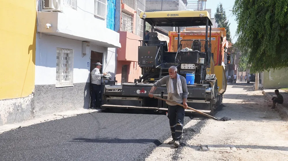 SEYHAN ŞEHİT SAMET ÖZKAN SOKAĞI ASFALT İLE BULUŞTU