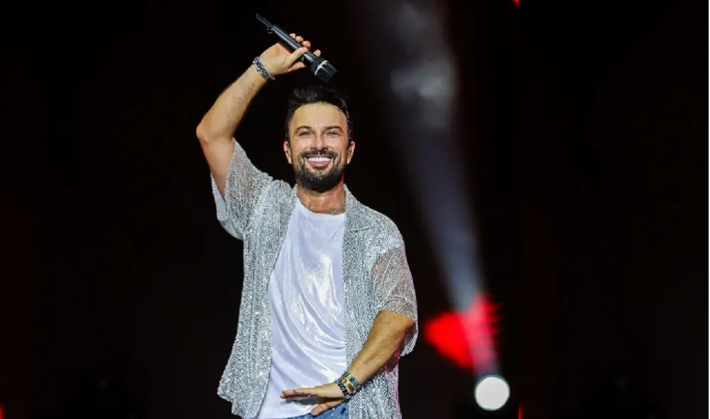 TARKAN ADANA’YI BÜYÜLEDİ