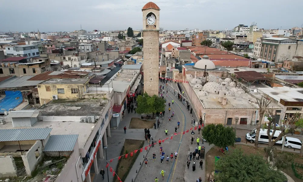 4 BİN KİŞİ 5 OCAK MARATANUNDA BULUŞTU