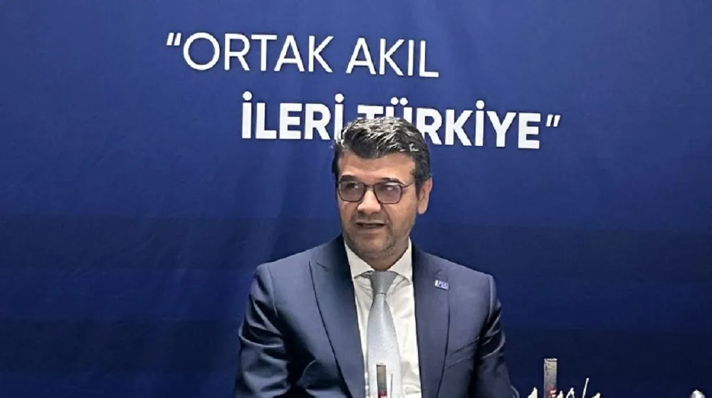 “ÇILGIN PROJELERİ BIRAKIN, ÇOCUKLARIN SOFRASINA EKMEK KOYUN!”