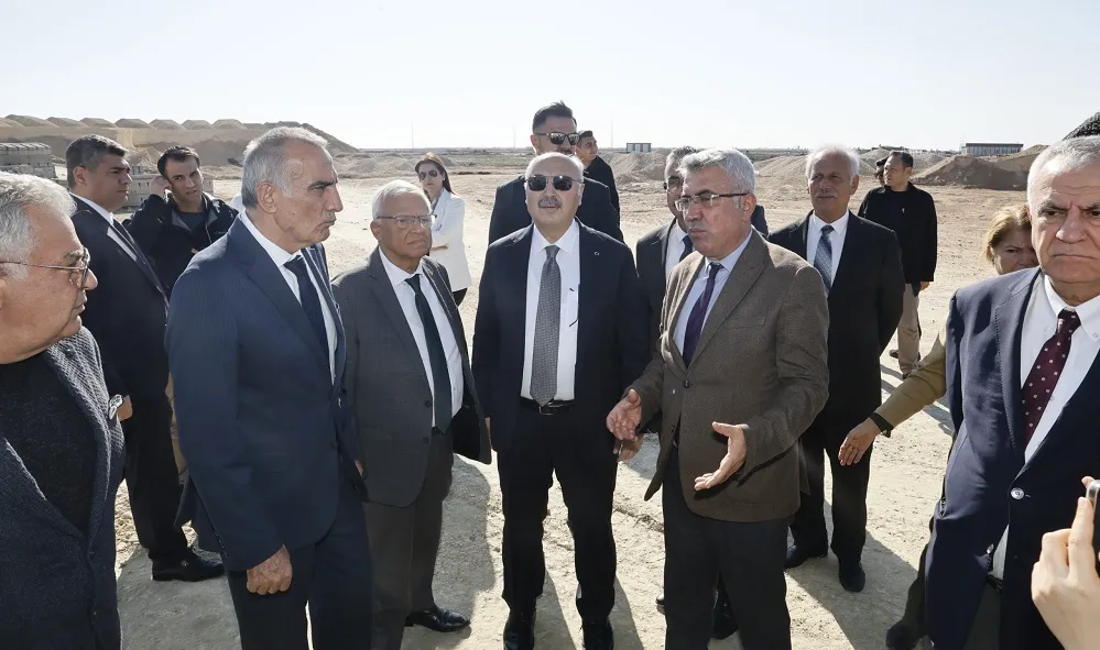 VALİ KÖŞGER YATIRIMCILARI ADANA’YA ÇAĞIRDI