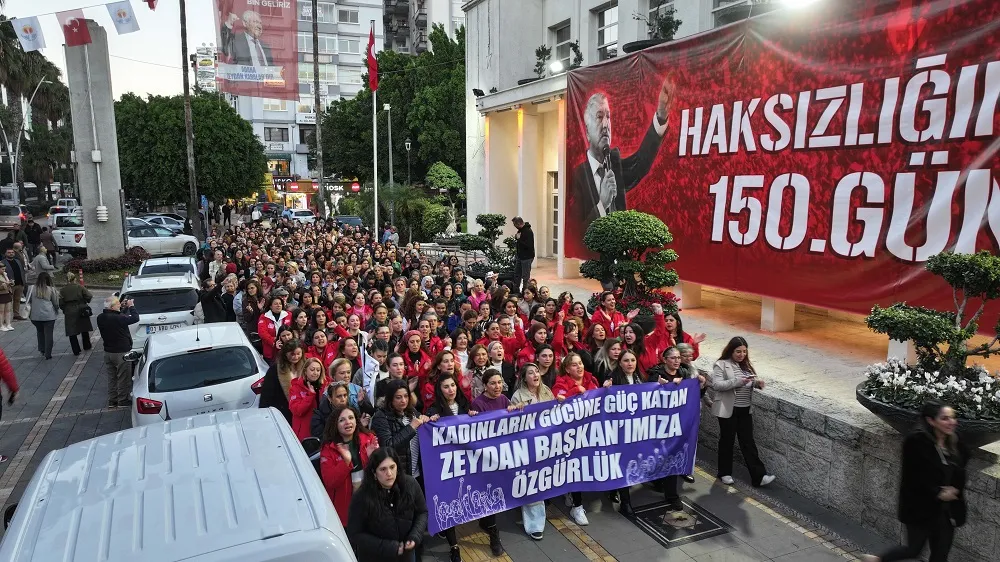 ZEYDAN KARALAR İÇİN YÜRÜDÜLER