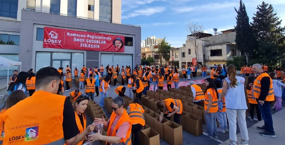 LÖSEV ADANA’DAN KOLİ KOLİ MUTLULUK PROJESİ