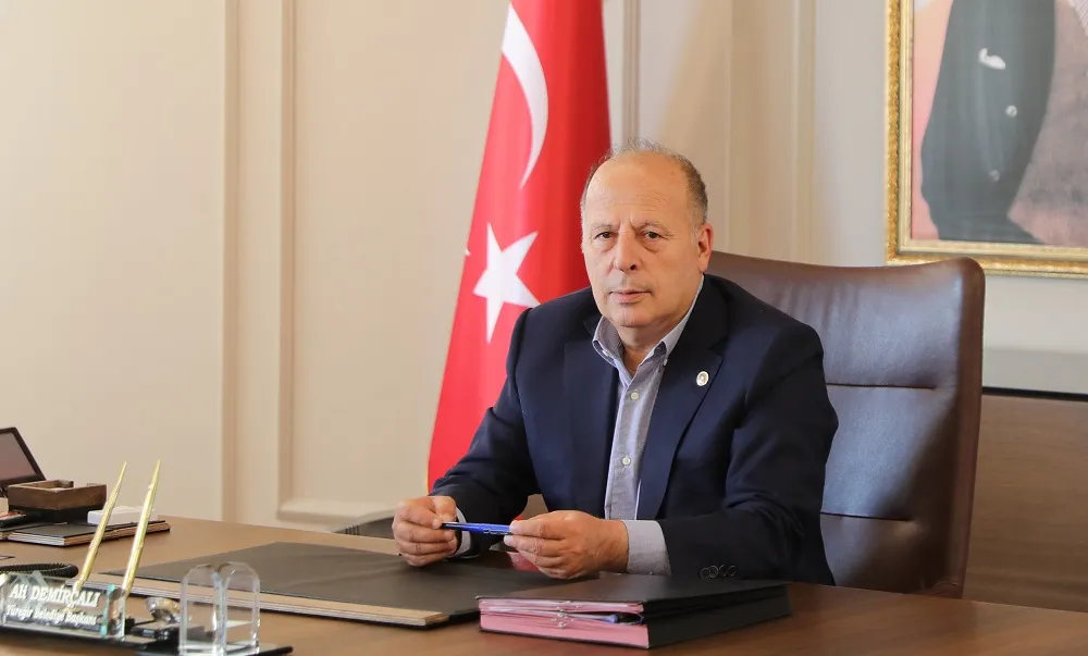 CHP’Lİ BAŞKAN, CHP’Lİ MECLİS ÜYELERİNDEN ŞİKÂYETÇİ!