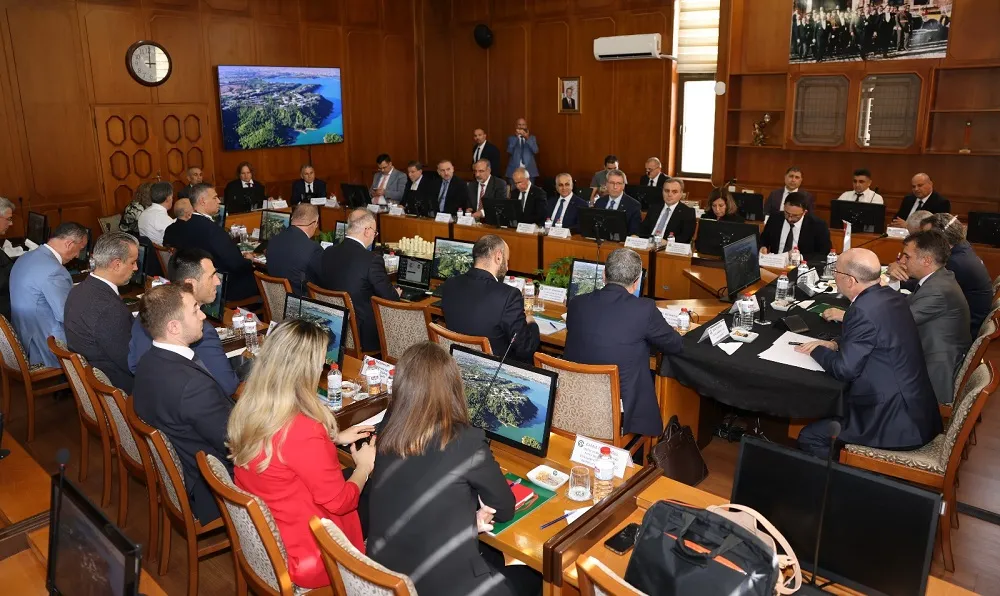 ÜNİVERSİTE HASTANE YÖNETİCİLERİ ADANA’DA