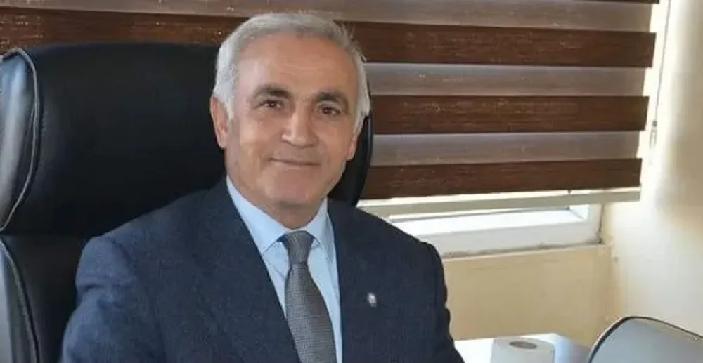 Düzgün COŞKUN Yazdı / KÖŞGER, HALKIN ARASINDA AMA!