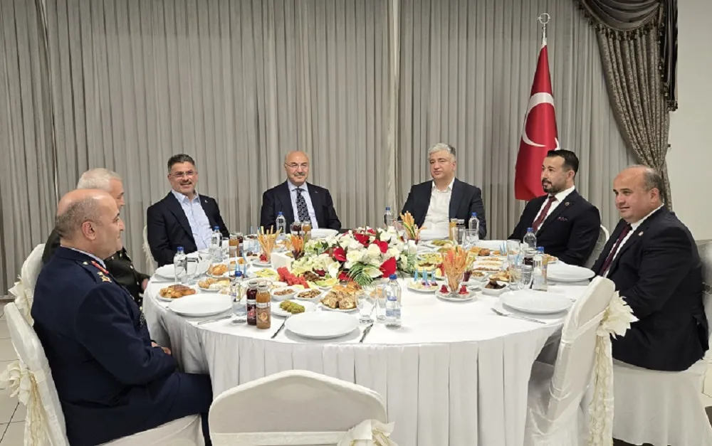 CHP’Lİ KAYA PROTOKOLDE