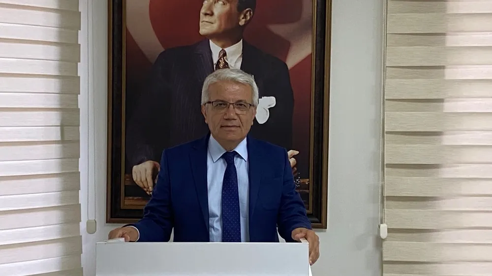  “TOPRAK VE SULAR MİKROPLASTİKLERLE KİRLENİYOR”