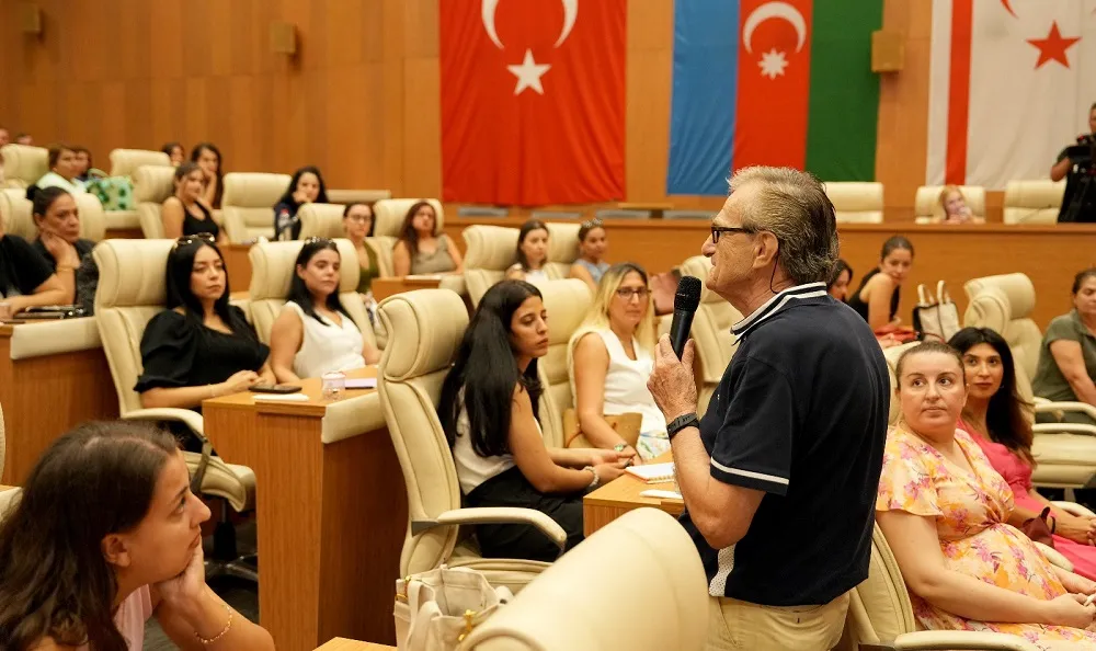 ÇUKUROVA’DA KREŞ ÖĞRETMENLERİNE İLETİŞİM BECERİLERİ EĞİTİMİ