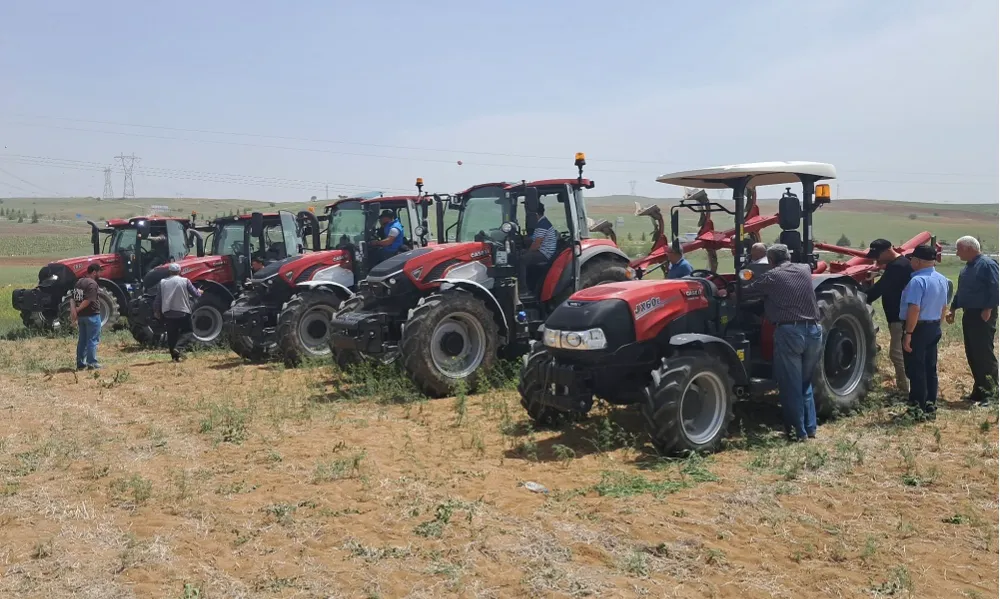 TÜRKTRAKTÖR’DEN ADANA’DA GELENEKSEL TARLA GÜNLERİ ETKİNLİĞİ