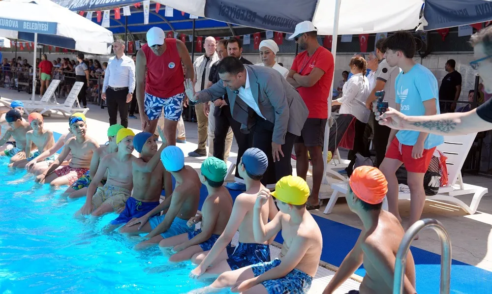 ÇUKUROVA’DA HAVUZLAR ÇOCUKLARLA ŞENLENDİ