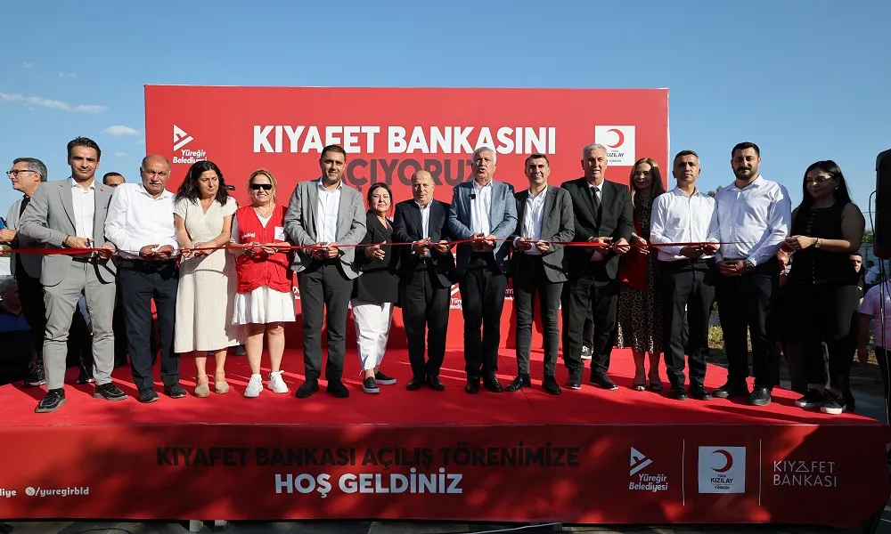YÜREĞİR’DE  KIYAFET BANKASI 