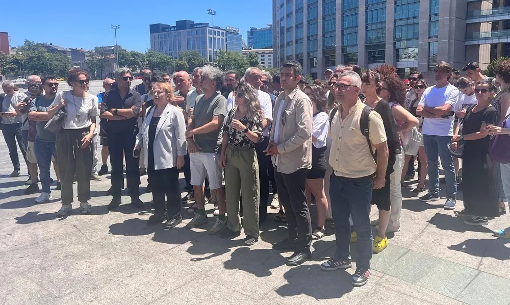 “TİMUR SOYKAN GAZETECİDİR, SERBEST BIRAKIN”