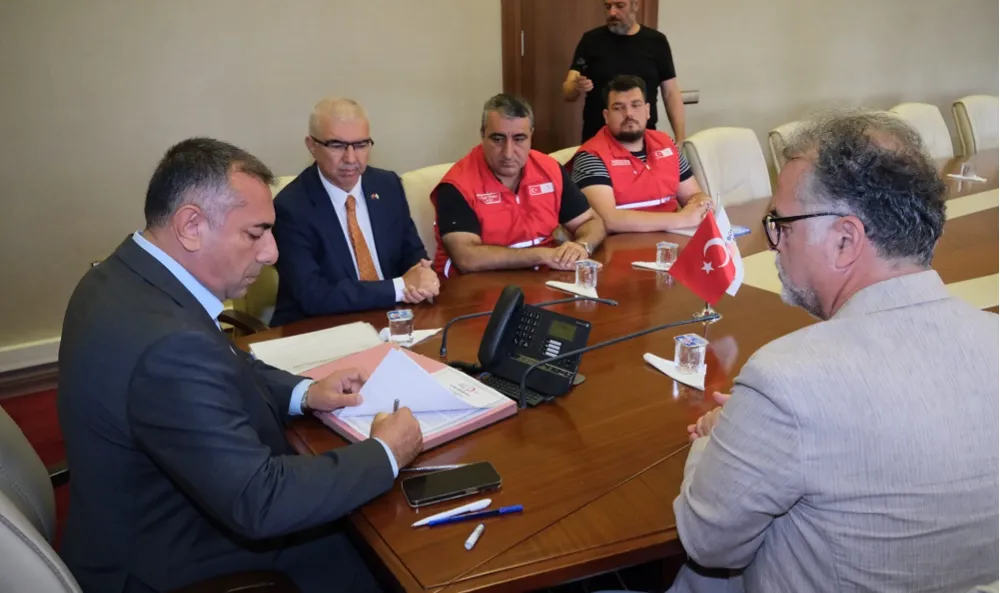 ADANA’DAN GAZZE’YE 10 MİLYON LİRALIK YARDIM 