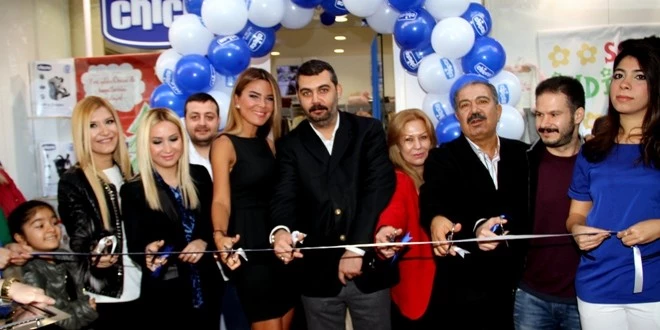 Özlem Yıldız Adana’da Bebek mağazası açtı