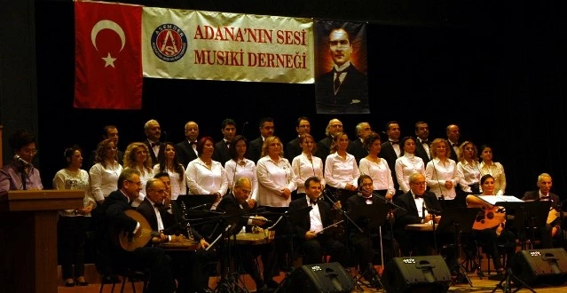 41 Kişilik TSM Korosu