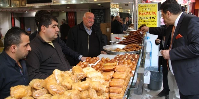 Akbaş: Projelerimiz esnafa nefes aldıracak