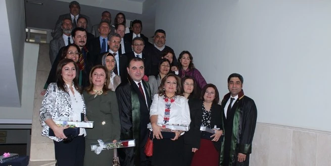 Meslekte 25. Yıl Plaketi