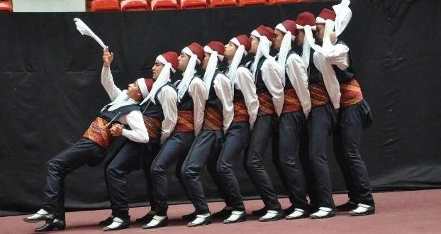 Halk Oyunlarında Şampiyon Liseler