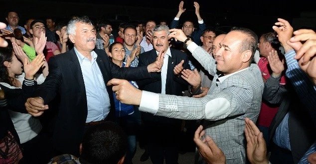 CHP’li ve MHP’li Başkanların Dostluğu