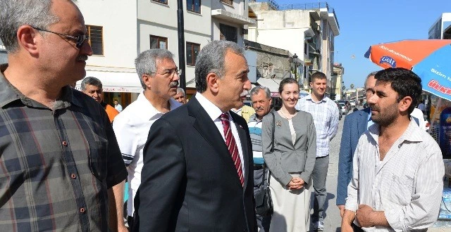 Vali Büyük’ün Esnafla  Özçekimi