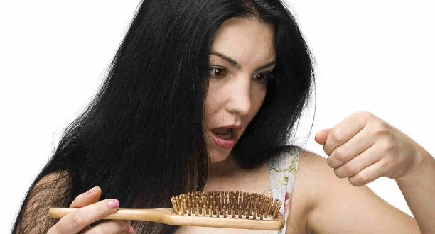 Saç Dökülmesine Engel 10 Öneri 