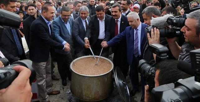 Cemevi Açılışında Sıkıntı!