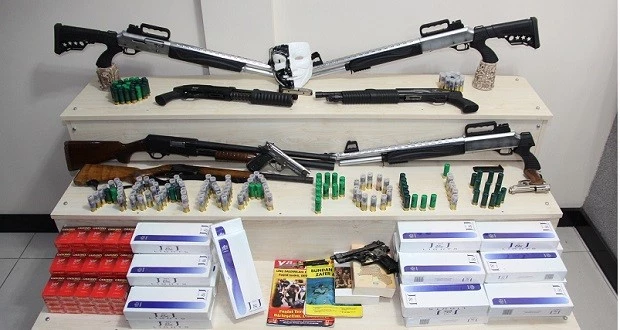 Adana Polisinden Operasyon 15 Gözaltı