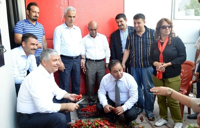 MHP Adayları Kadınlardan Destek İstedi