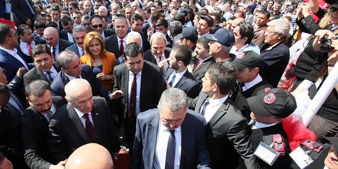 Adana’da Bahçeli’ye Görkemli karşılama