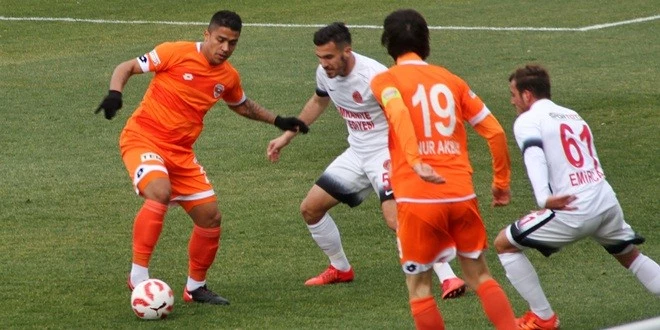 ADANASPOR ÜMRANİYESPOR’A YENİLDİ