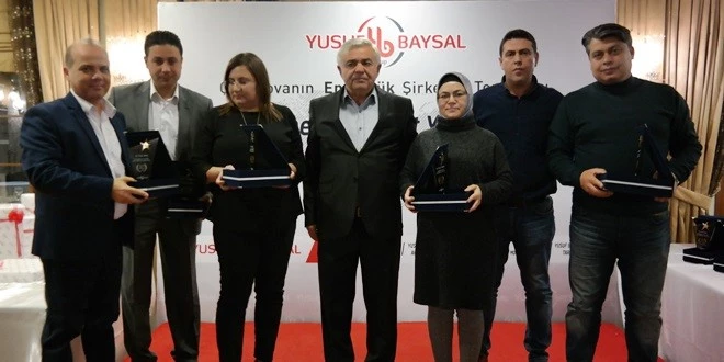 YUSUF BAYSAL ŞİRKETLER GRUBUNDAN ÇALIŞANLARINA PLAKET