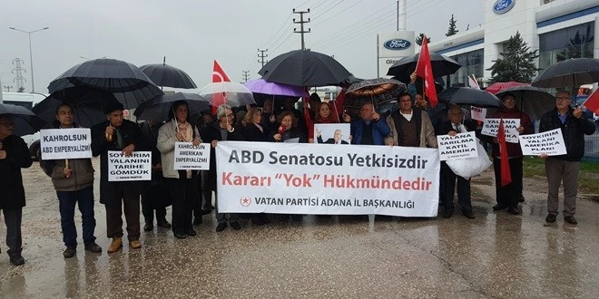 ABD KONSOLOSLUĞU ÖNÜNDE PROTESTO