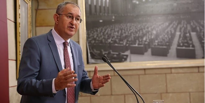 CHP’Lİ SERTEL: PTT KÜÇÜLÜYOR, KÜÇÜK ORTAK ZENGİNLEŞİYOR