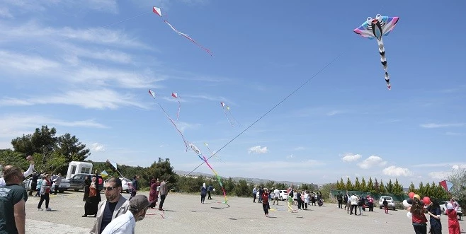 <strong>DEPREM BÖLGESİNDE “UMUT ŞENLİĞİ”</strong>