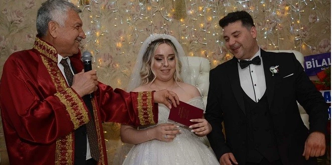 CEREN TÜRK-ENESCAN MAHMUTOĞLU’NUN MUTLU GÜNÜ
