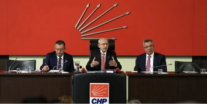 CHP’DE ÖZGÜR ÖZEL KILIÇDAROĞLU