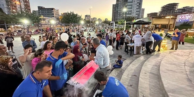 SEYHAN’DA “DONDURMA KEBAP” ŞOVU