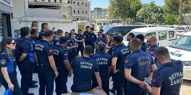 SEYHAN’DA TABELA, RUHSAT VE KALDIRIM İŞGALİ DENETİMİ