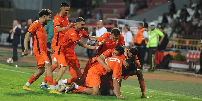 ADANASPOR BOLU’DAN 3 PUANLA DÖNÜYOR