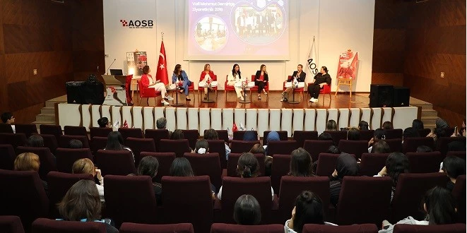 AOSB’NİN KADIN SANAYİCİLERİ ÖĞRENCİLERLE BİR ARADA