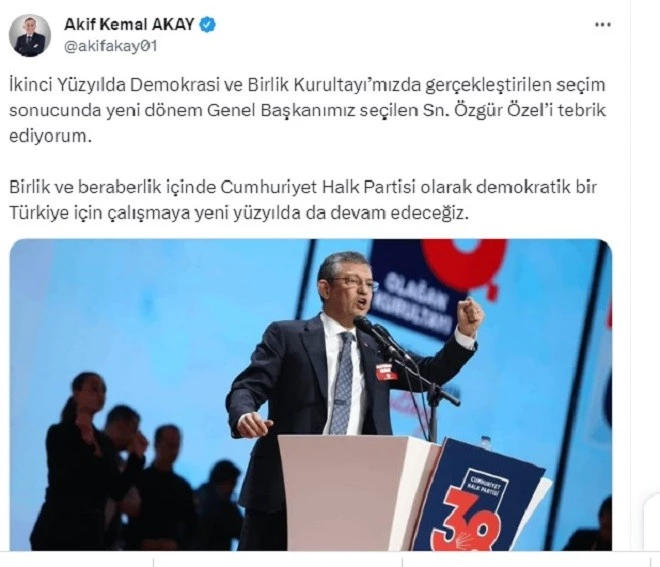 AKAY’DAN ÖZEL’E KUTLAMA